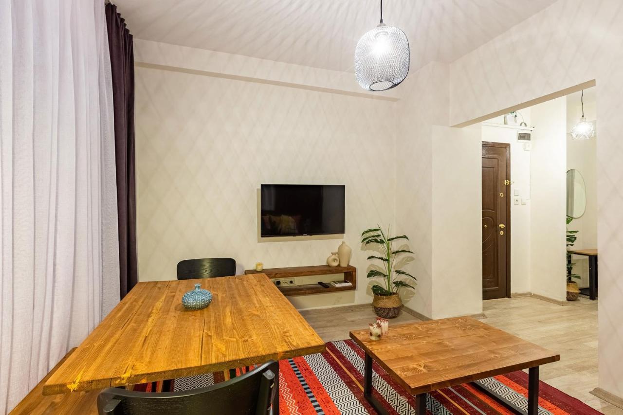 Modern Flat 5-Min Walk To Taksim Square In Beyoglu Lägenhet Istanbul Exteriör bild